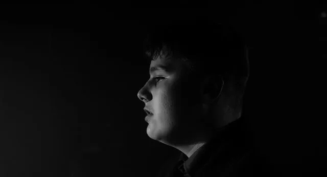 Weirdoe - JAMES - still5
