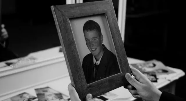 Weirdoe - JAMES - still6